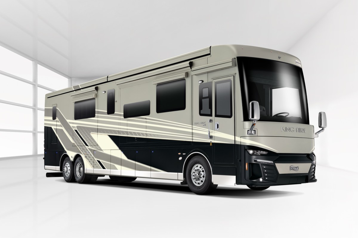 Newmar's King Aire line takes a unique, but very ornate approach to RV-making, and the amount of time, money, and energy that goes into making one is insane | Newmar
