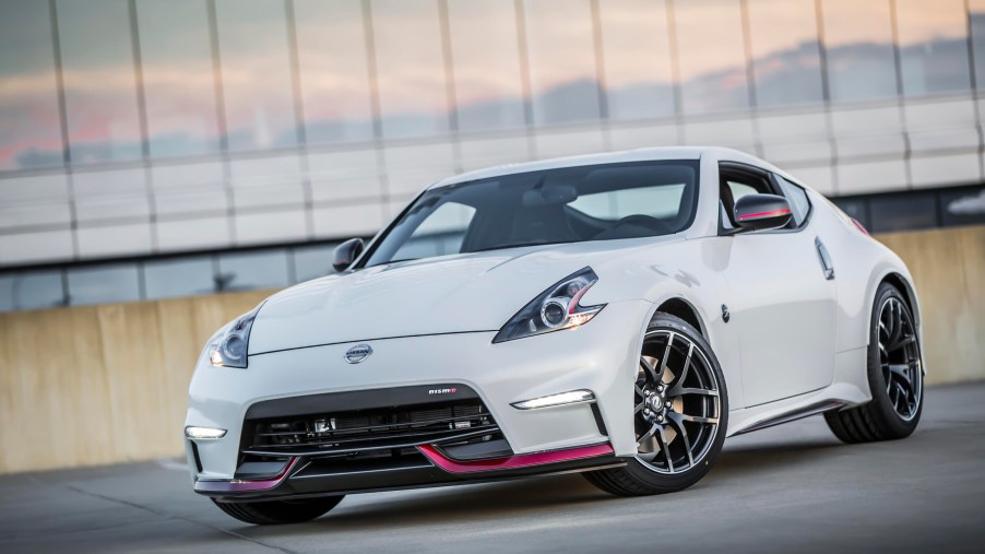An image of a 2017 Nissan 370Z Nismo outdoors.