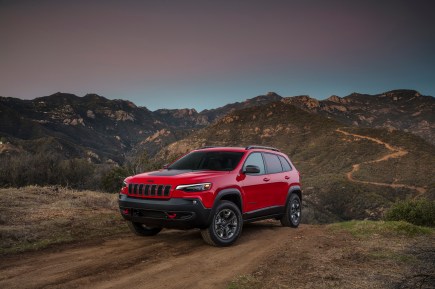 Recall Alert: Jeep Cherokee Models Have Malfunctioning Airbags