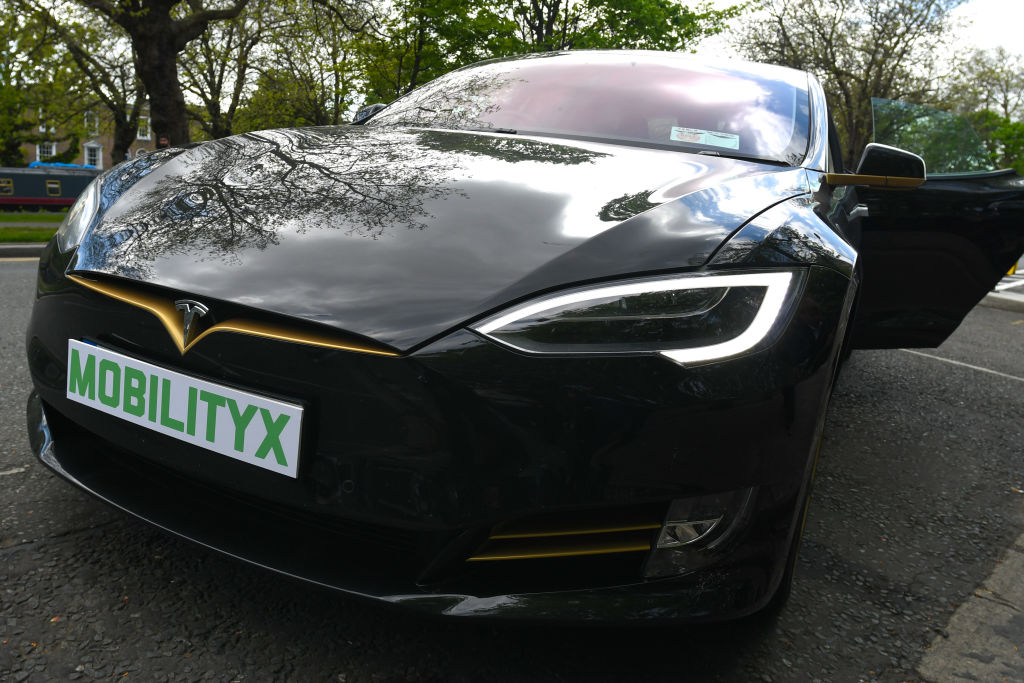 Expert Has Three Reasons Tesla Will Die Soon