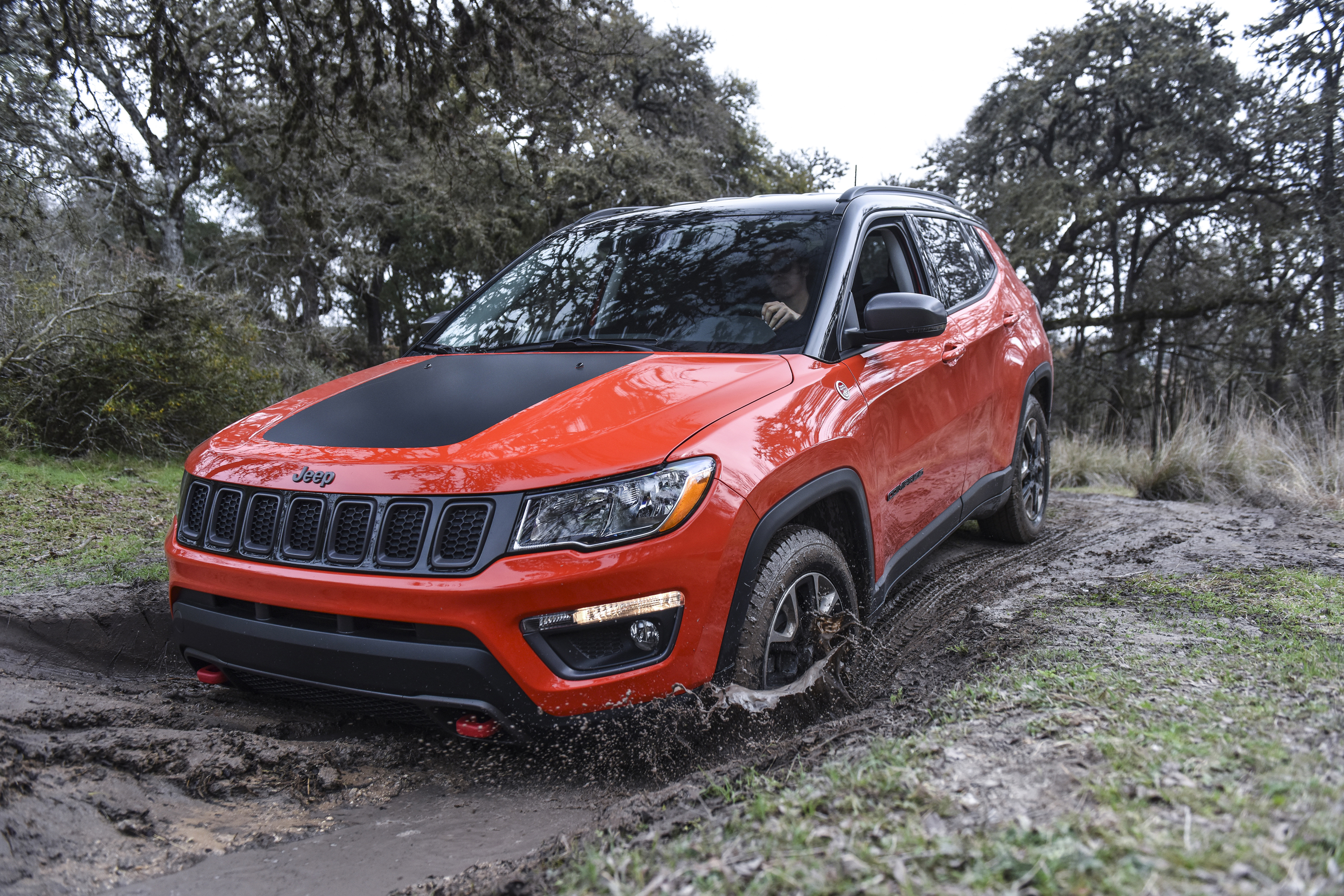 2019 Jeep Compass off-roading in mud