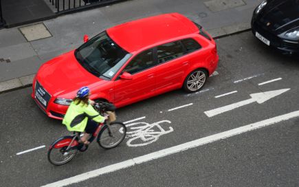 Drivers, You Must Follow These Rules Around Bicyclists