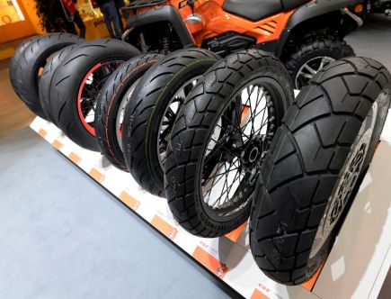 Motorcycle Tires: Should You Replace Both at the Same Time?