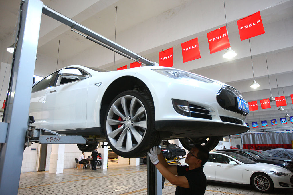 Tesla Sets Authorized Service Centers In China