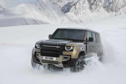 New Land Rover Defender Finally Revealed