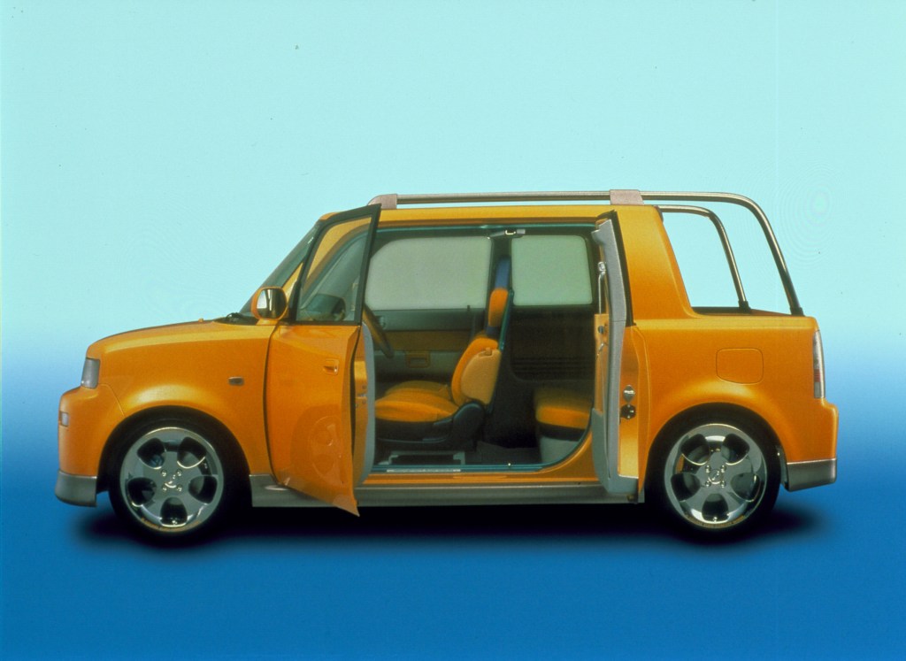 2000 Toyota Open Deck bB | Toyota-004