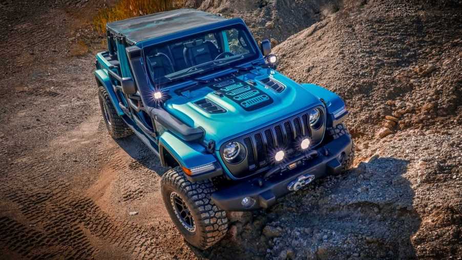 2019 Sema Jeep Wrangler Concept | FCA crawling over rocks