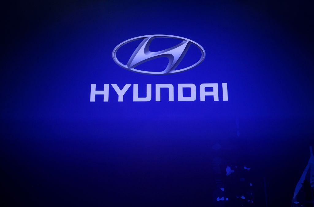 Hyundai logo on a blue screen.