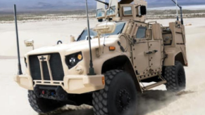 Oshkosh JLTV Military Truck I Oshkosh Defense-001