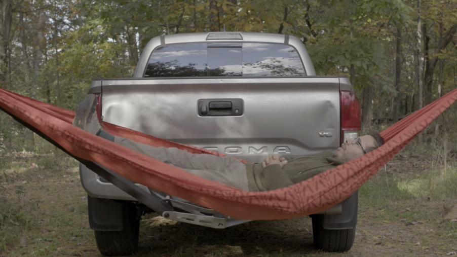 Man demonstrates building a hammock on your truck bed