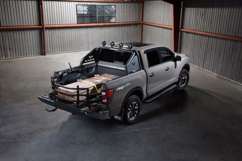 2020 Nissan TITAN with Accessories
