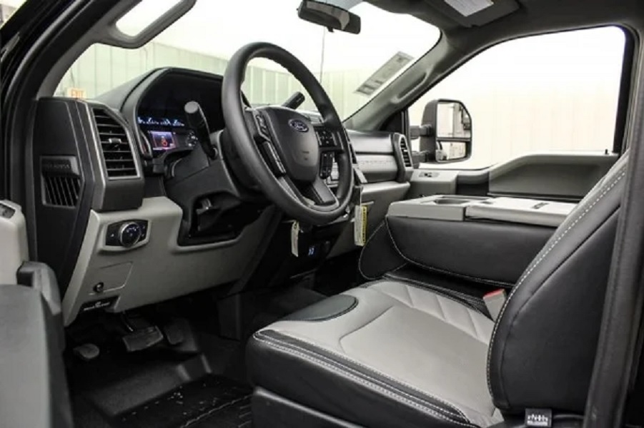 2019 Ford F-350 Mac Truck interior