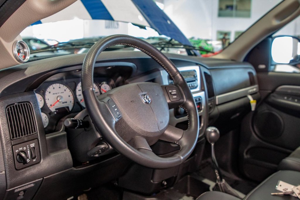 2004 Dodge Ram SRT-10 interior