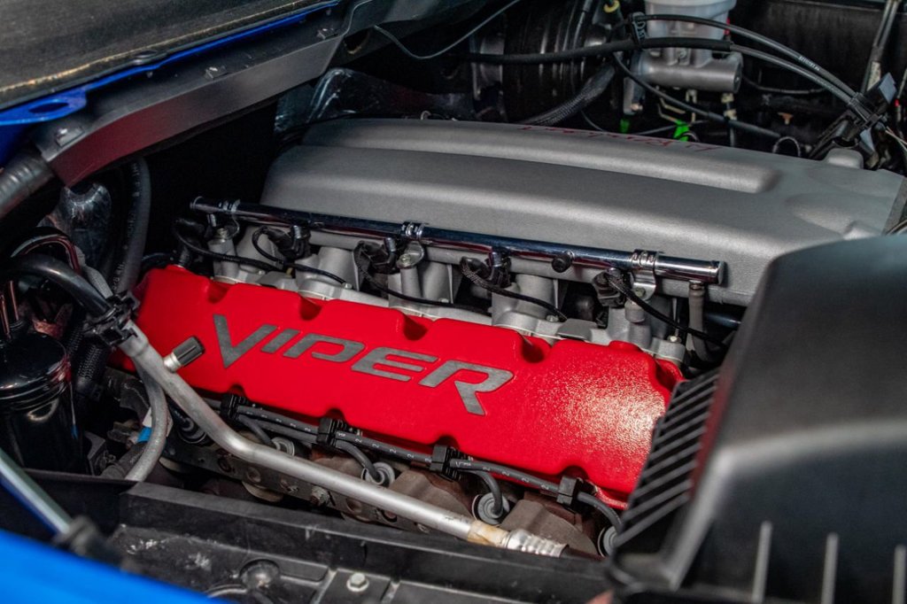 2004 Dodge Ram SRT-10 engine