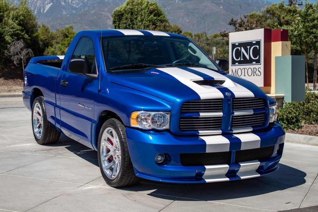 The Dodge SRT-10 Is a Hilariously Powerful Truck