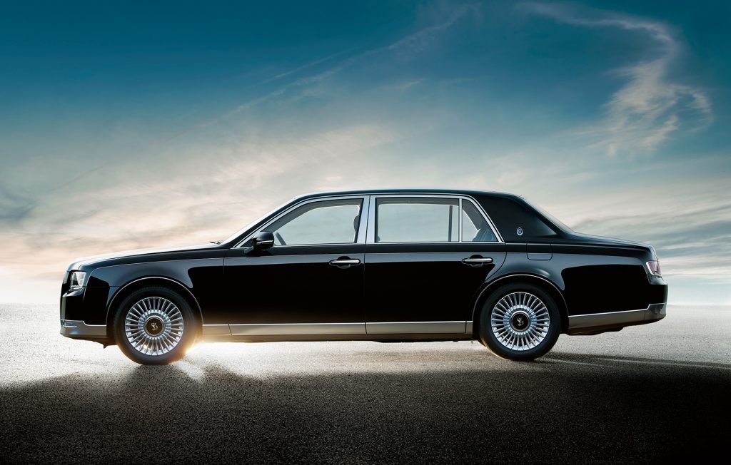 2018 Toyota Century side
