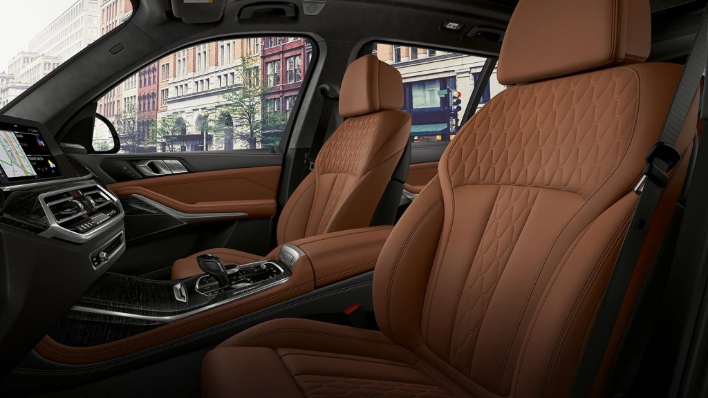 2020 BMW X7 interior