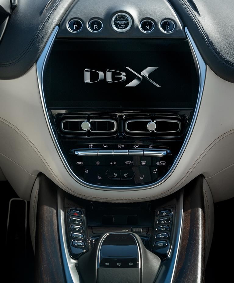2021 Aston Martin DBX center console