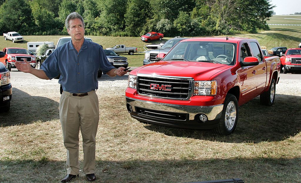 Why Does GMC Copy Chevy So Much why-does-gmc-copy-chevy-so-much