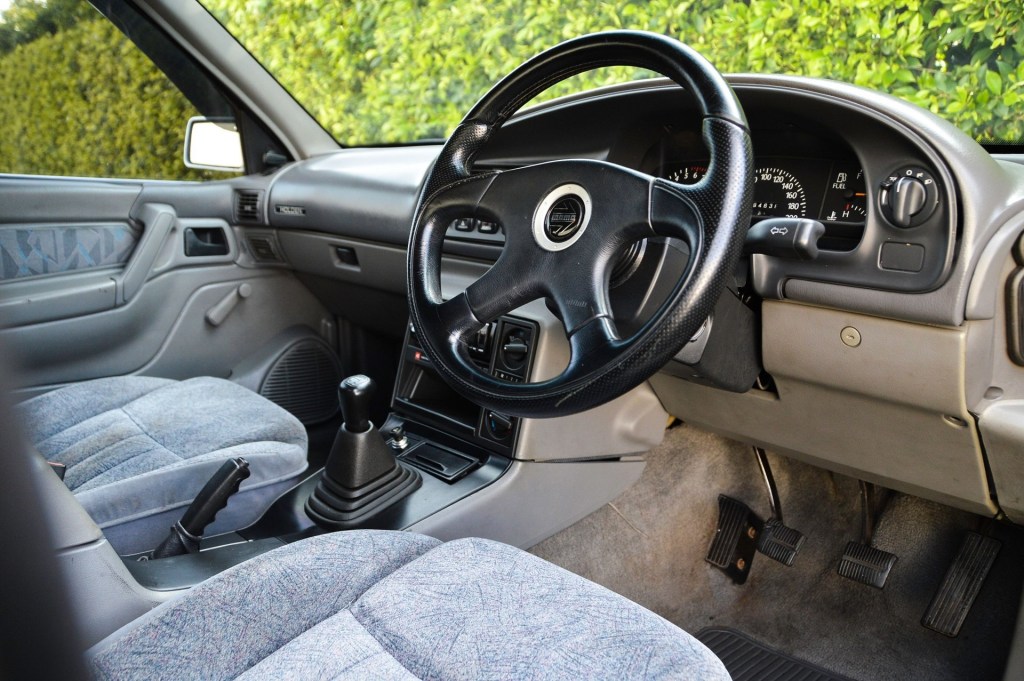 1994 Holden Commodore VR ute interior