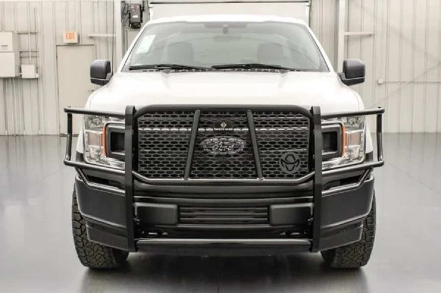 2020 Ford F-150 Cattleman front