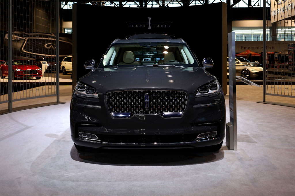The 2019 Lincoln Aviator at the Chicago Auto Show