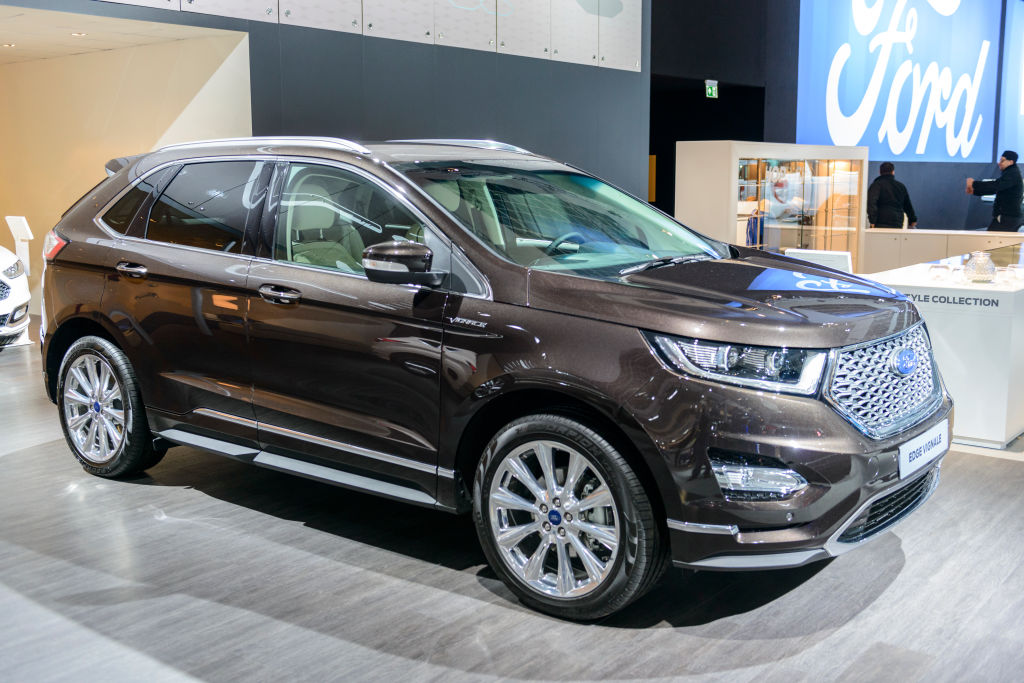 What Features Come Standard on the Ford Edge