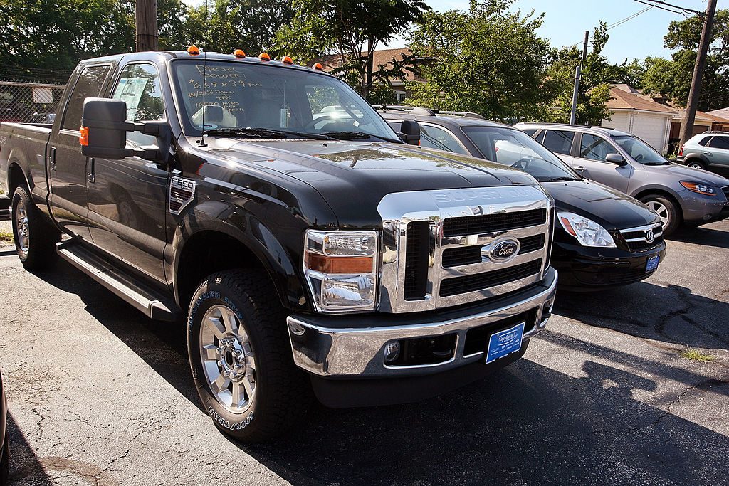 フォード F250,F350,F450 ハードトノカバー-