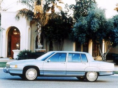 1992 Cadillac Fleetwood | GM