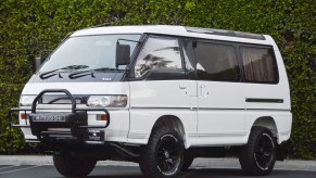 1992 Mitsubishi Delica