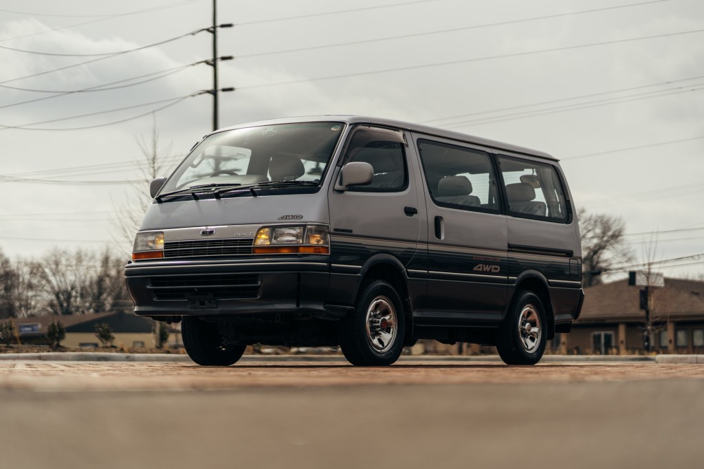 1992 Toyota HiAce Super Custom