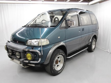 Is the Earliest Mitsubishi Delica the Best?
