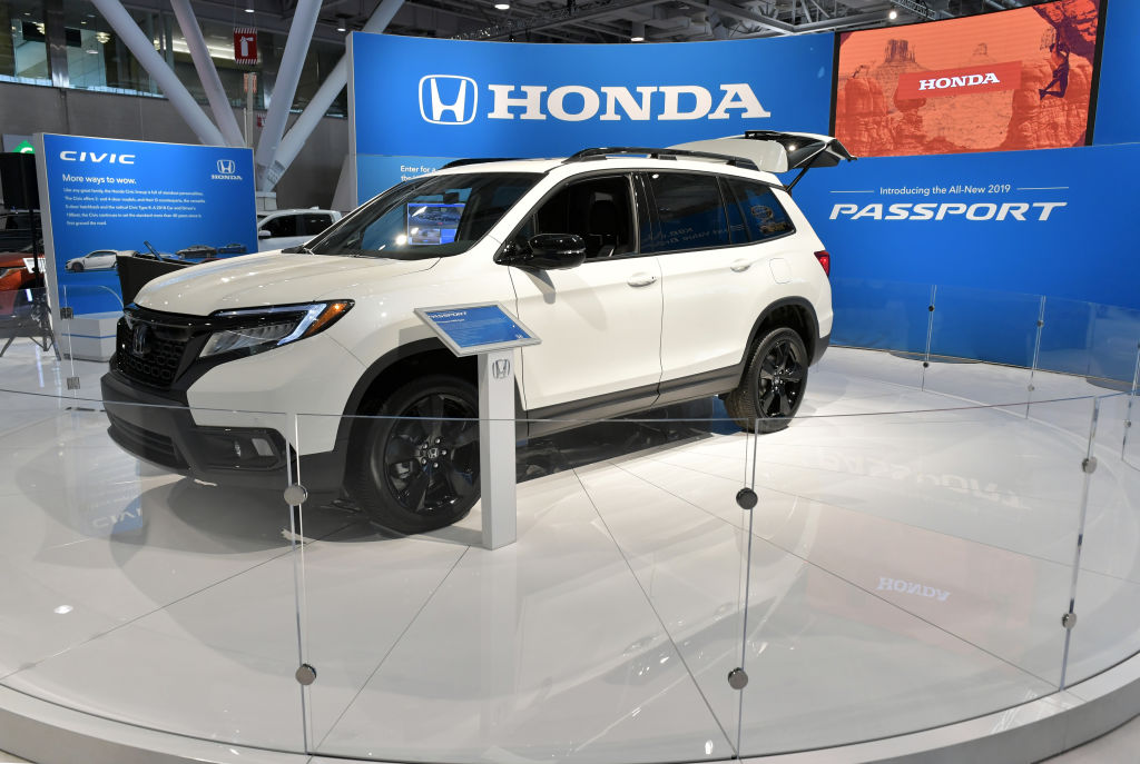 Carl Pulley of Honda introduces the 2019 Honda Passport at the 2019 New England International Auto Show Press Preview