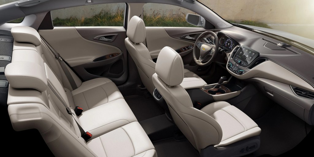2020 Chevrolet Malibu interior