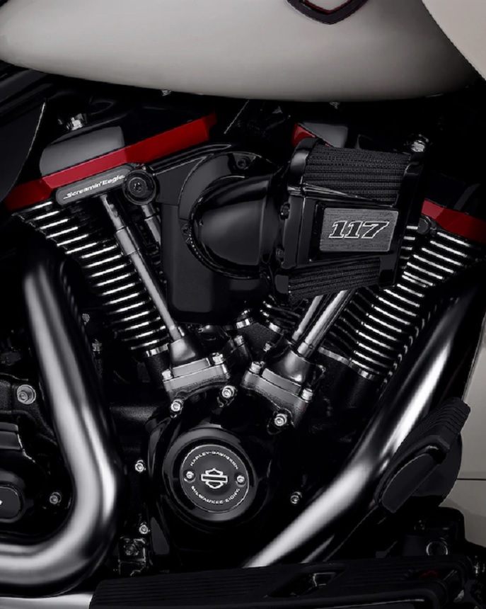 2020 Harley-Davidson CVO Road Glide engine