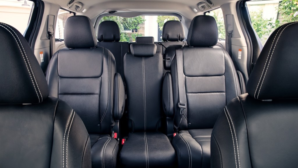 2020 Toyota Sienna SE Premium interior