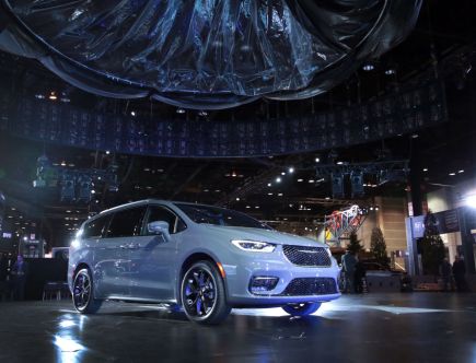 How Chrysler Is Trying to Keep the Minivan Alive and Well