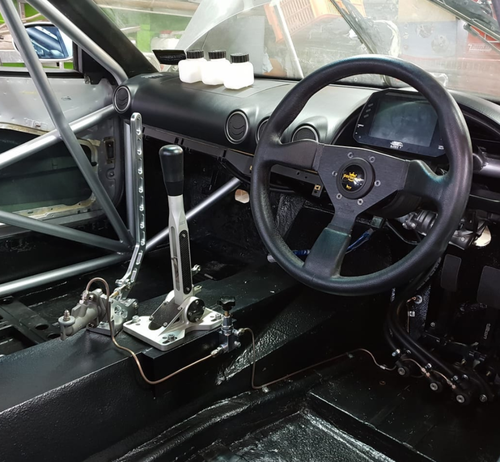 Rotary-powered Ferrari 456 GT | Instagram-