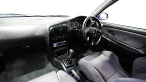 1995 Mitsubishi Lancer Evo III front interior
