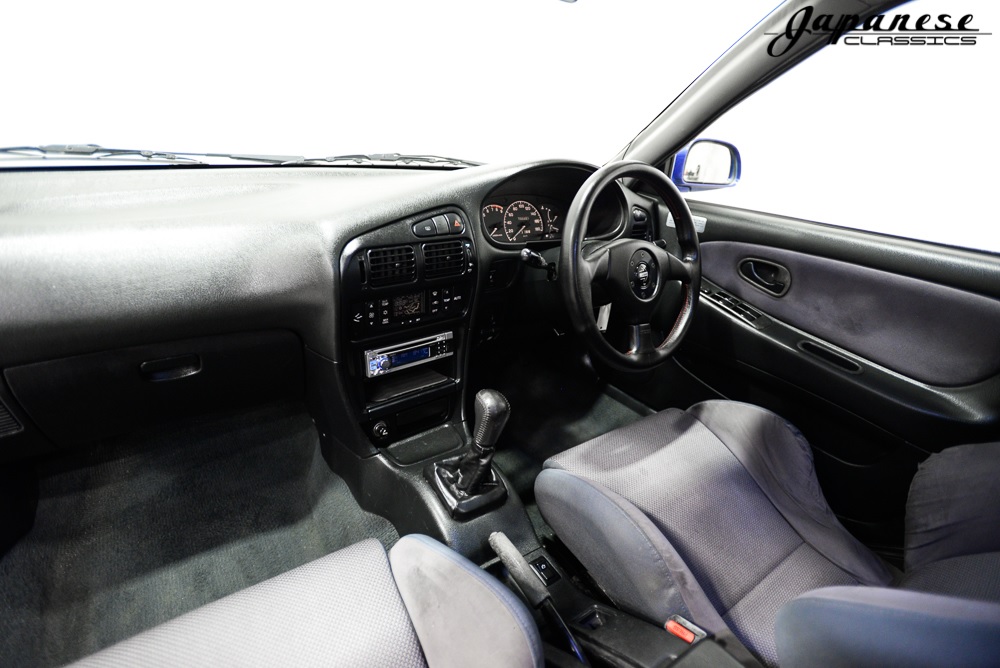 1995 Mitsubishi Lancer Evo III front interior