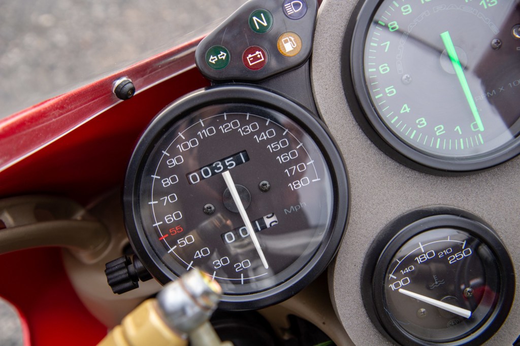 1997 Ducati 916S odometer detail