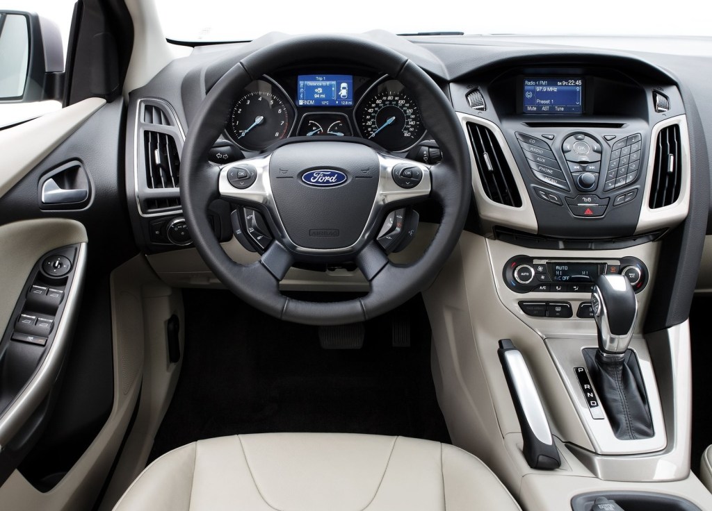 2011 Ford Focus interior