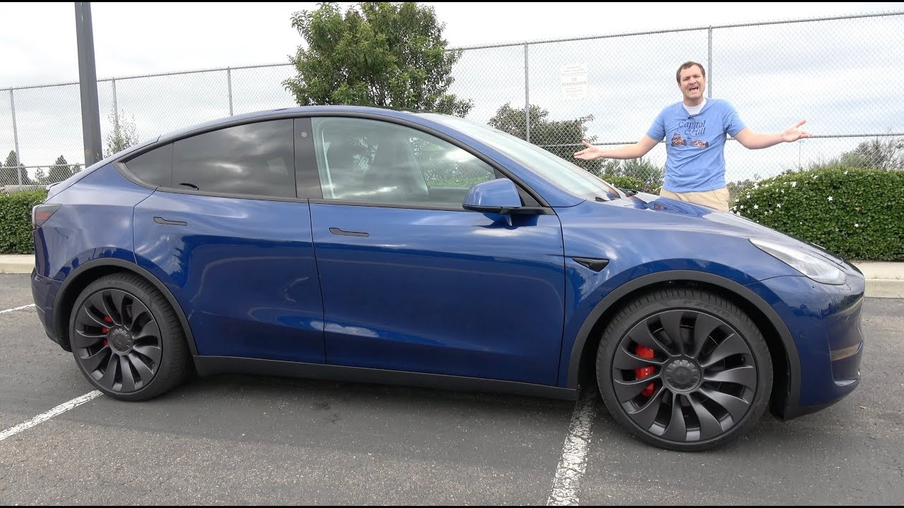 2020 Tesla Model Y AWD Performance side