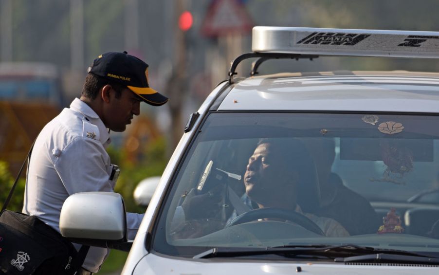 Police check at Nakabandi for Drunk Drive for New Year eve at Mankhurd