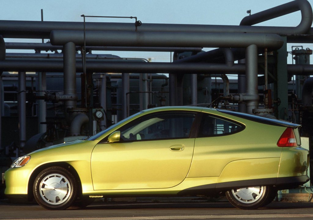 a side shot of a first-generation honda insight