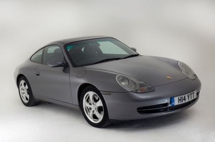 Why Porsche 911 Fans Can’t Stand the 996 Generation