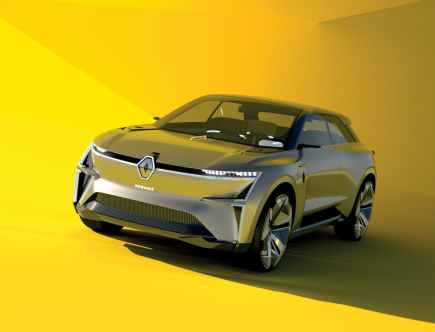 The Renault Morphoz Concept Transforms From Commuter To People Mover