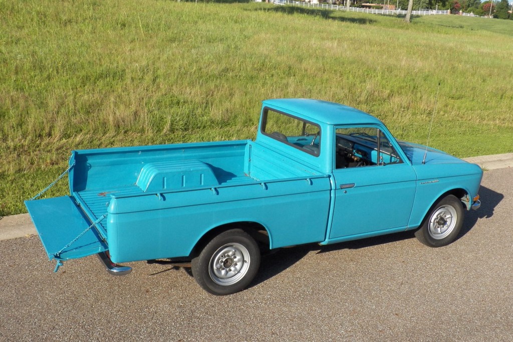 1968 Datsun 520 truck rear