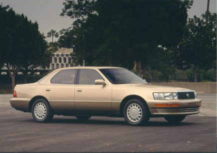 The Original Lexus LS400 Was a Luxury Car Game-Changer