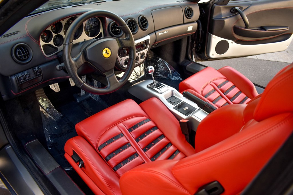 2004 Ferrari 360 Modena interior